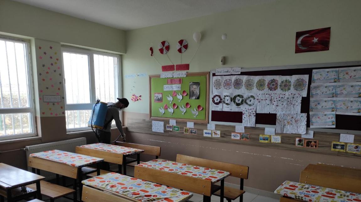 Okulumuz Siverek Belediyesi Çevre Koruma Müdürlüğü tarafından ilaçlandı.